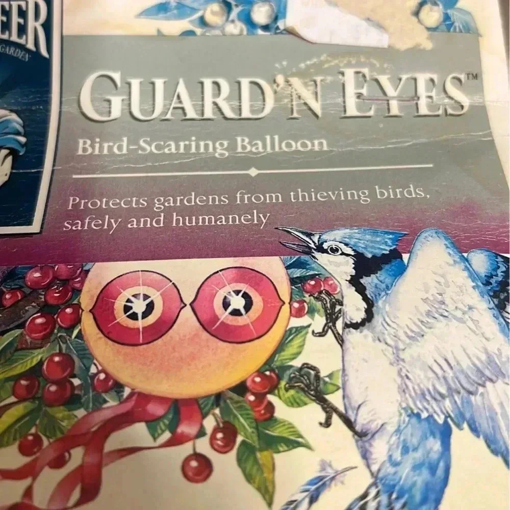 Gardeneer TE-12C Guard'N Eyes Bird Scaring Balloon - Picture 3 of 3